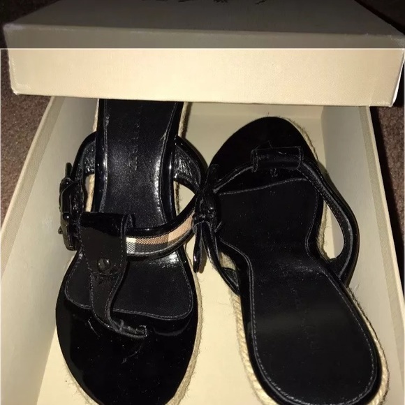 Burberry Black Patent Wedges - Size EUR 39 (US 8) - Picture 3 of 6